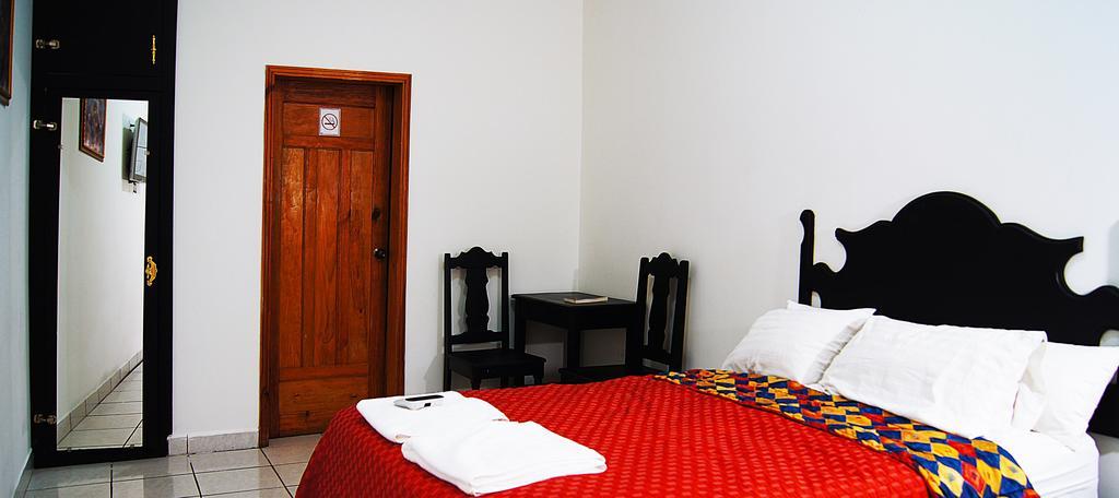 Uw Oasis Hotel La Ceiba Oda fotoğraf